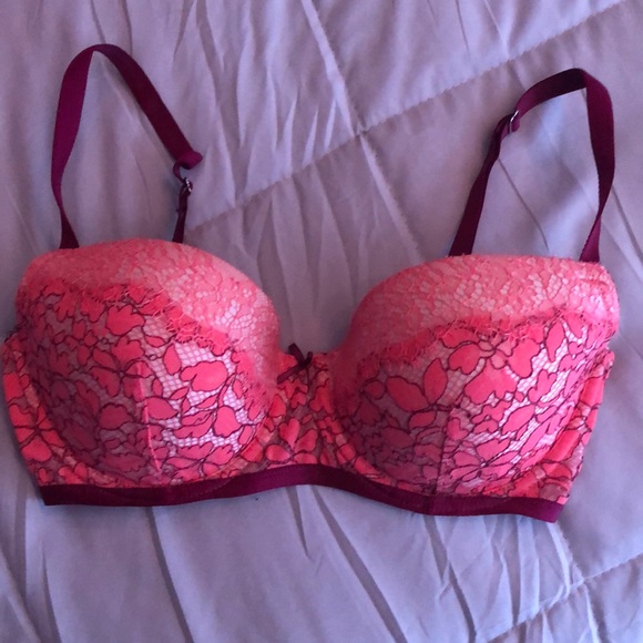 Nwot Victoria’s Secret bra - Picture 1 of 2